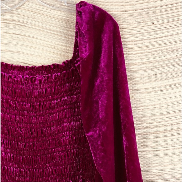 ANTHROPOLOGIE Puff-Sleeved Velvet Blouse
See all Anthropologie In Hot Pink Sz LP - Picture 8 of 12